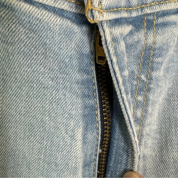 Levi’s Y2K Jewel Studded High Waisted Mom Jeans Light Wash Denim Size 24 - Picture 13 of 16